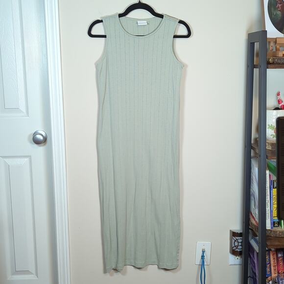 Mamalicious Maternity jersey pointelle tank midi dress in sage green - Picture 3 of 13